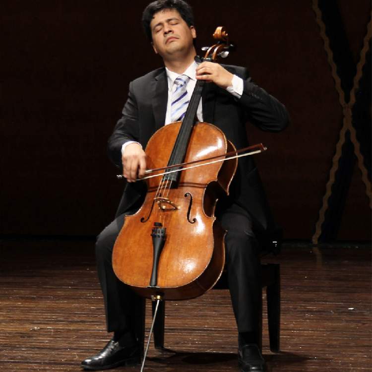 cello-player-1024x1024